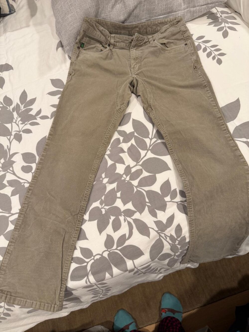 Stio Rivet men's corduroy pants  size 30